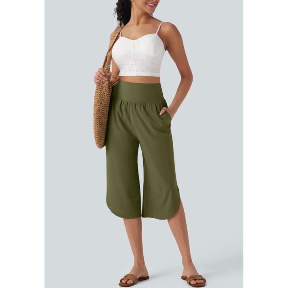 Halara Breezeful High Waisted Capri Pants Sphagnum Size M NWT